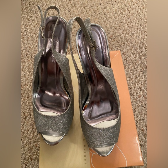 Michaelangelo for David Bridal High Heels - Picture 7 of 9